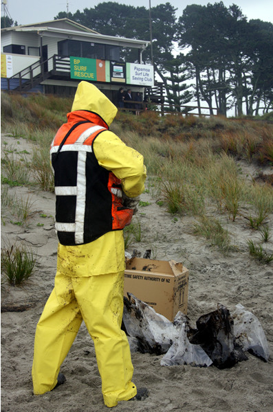 Rena Disaster, Oil Spill, Tauranga, New Zealand
